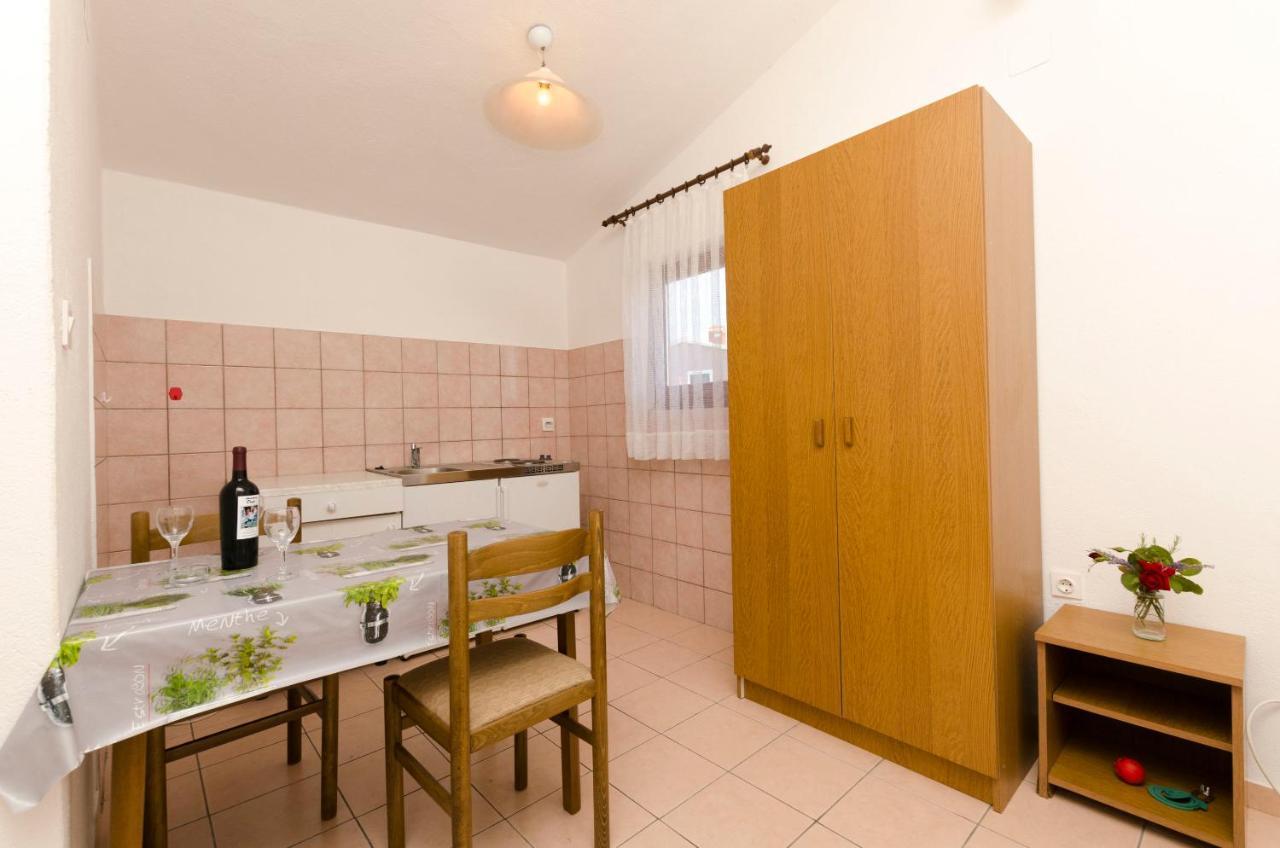 Apartments Mirko Trogir Zimmer foto